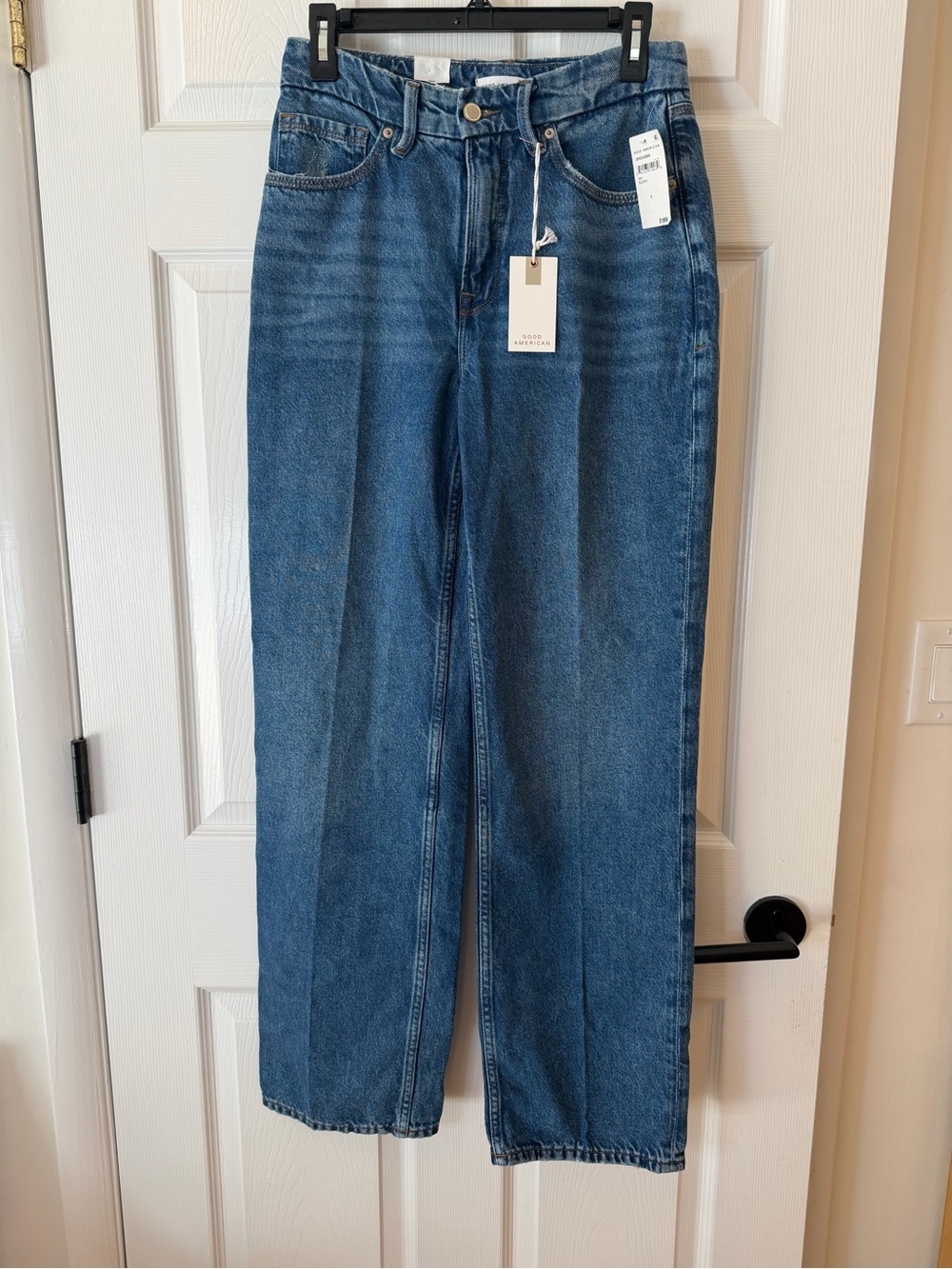 Good American 90’s Relaxed Mid-Rise Jeans - Medium Wash Blue NWT